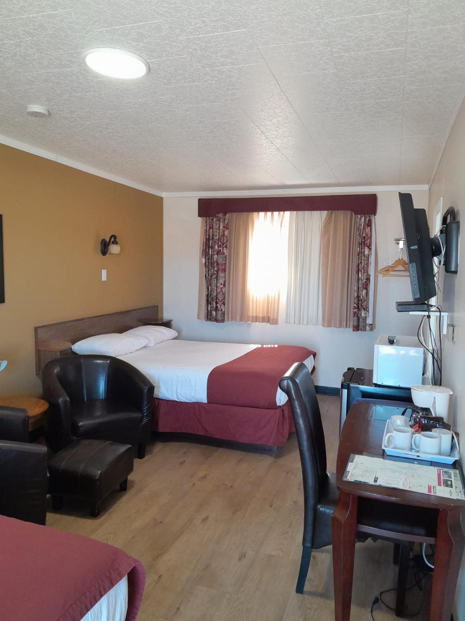 Travellers Motel Cranbrook Extérieur photo